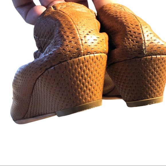COPY - AGL Tan Perforated Leather Wedge Flats 39/8.5-9 - Picture 8 of 11